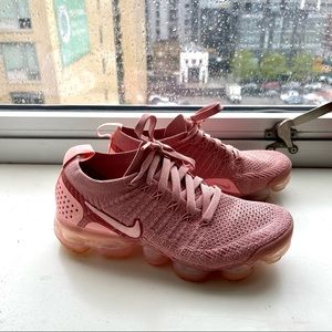 Nike Air Vapormax Flyknit in Rust Pink